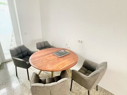 Gemütliches & neues Studio in Düsseldorf | Möblierte Erdgeschosswohnung in der Düsseldorfer Carlstadt zu vermieten