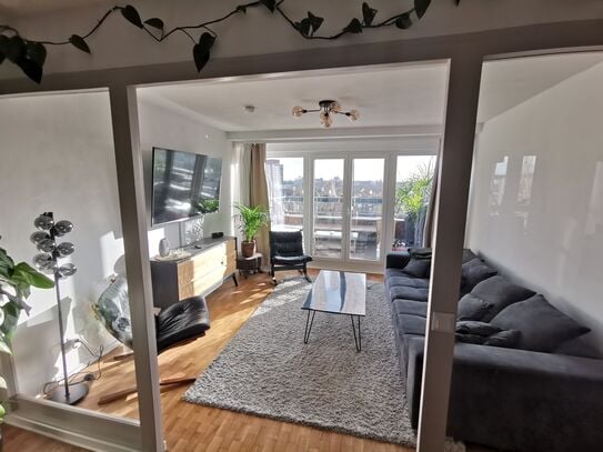 Room in a cozy & sunny Apartment with balcony