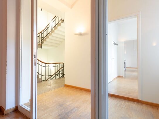 2-room apartment with 2 balconies, in a monument in Kreuzberg, Berlin - Amsterdam Apartments for Rent