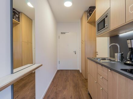 Neues Helles Ruhiges Modisches Microapartment im Zentrum naehe Hauptbahnhof im FRITZ-TOWER