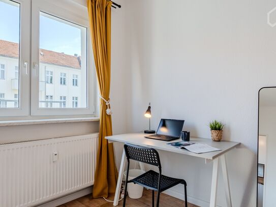 Modern Studio Apartment with Balcony in Moabit - Near TU