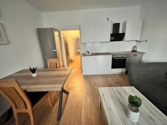 Fully furnished 2-room apartment with underground parking, smart TVs & quiet location, Koln - Amsterdam Apartments for…