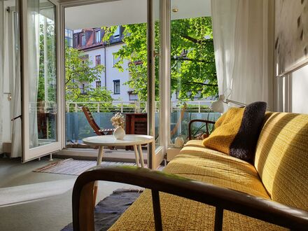 Schöne ruhige 50m² Wohnung mit Balkon im Herzen Münchens | Nice and quiet 50m² apartment with balcony in the heart of M…