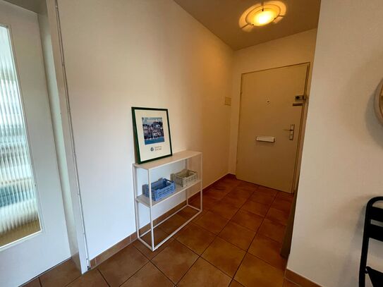 Freshly Renovated 2 bedroom apartment in prime location