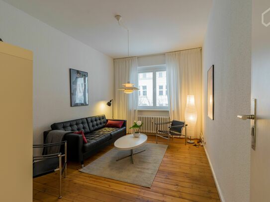 Gut ausgestattete, praktische und gemütliche 2-Zimmer-Apartment-Wohnung in der Nähe des Savignyplatzes
