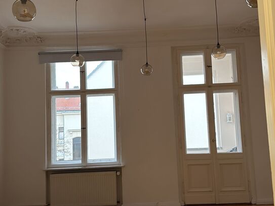 Wonderful, quiet and big 3 room Apartment close to KADEWE, Berlin - Amsterdam Apartments for Rent