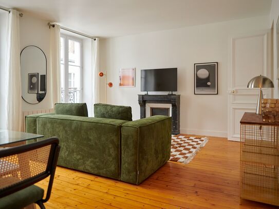 Spacious 2-Bedroom Apartment in Rue Cité de l'Alma - Fully Renovated & Equipped