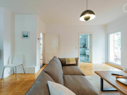 Neu möblierte 3Zi.mit Balkon und Wohnküche in einem ruhigen, entspannten Stadtviertel der Großstadt Berlin | Brand New…