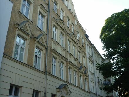helle und große 2-Zimmer-Wohnung mit Terrasse in Berlin-Adlershof
