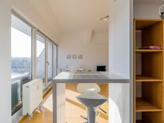 Neat loft in quiet street, Berlin - Amsterdam Apartments for Rent