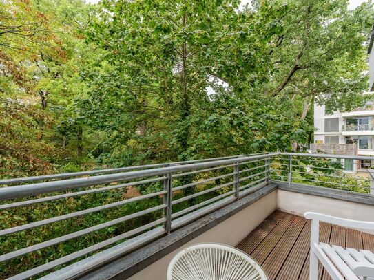 Fantastic and cozy apartment in Pankow with balcony - great view into the greenery in Pankow, Berlin - Amsterdam Apartm…