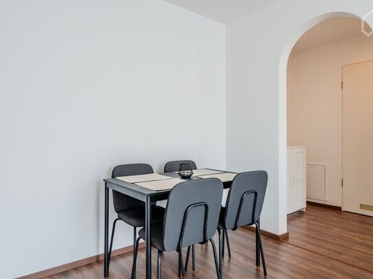 Modern 2-Room Apartment with Excellent Connectivity in the Green Setting of Oberschöneweide, Berlin - Amsterdam Apartme…