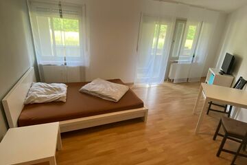 Ruhiges 1-Zimmer-Apt mit großer Terrasse und Blick zum Wald in Karlsruhe-Waldstadt