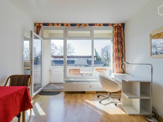 Ruhige sonnige Wohnung in Charlottenburg - Westend Sunny flat in quiet neighbourhood