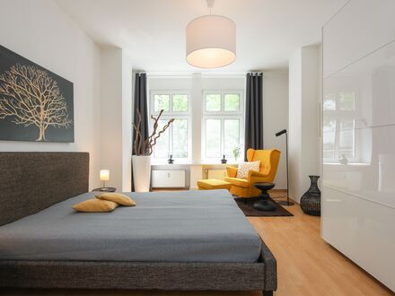 Perfekte 3 Zimmer Altbauwohnung direkt am Volkspark Friedrichshain | Perfect 3 room apartment in an old building direct…