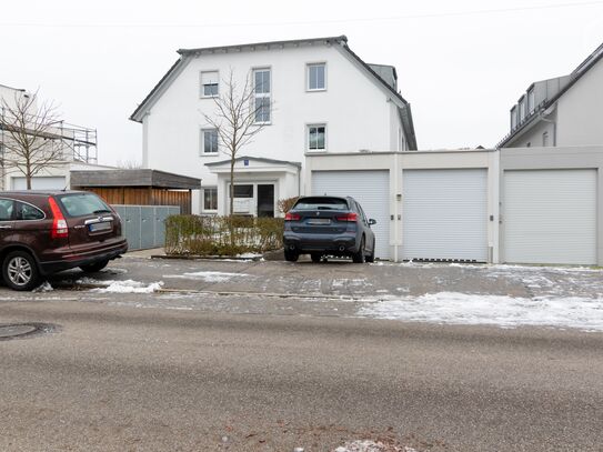 Light-flooded, spacious 2 room apartment in a quiet location