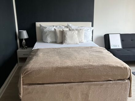 2 Zimmer Wohnung fußläufig zum Zentrum & Kö | Spacious suite in popular area