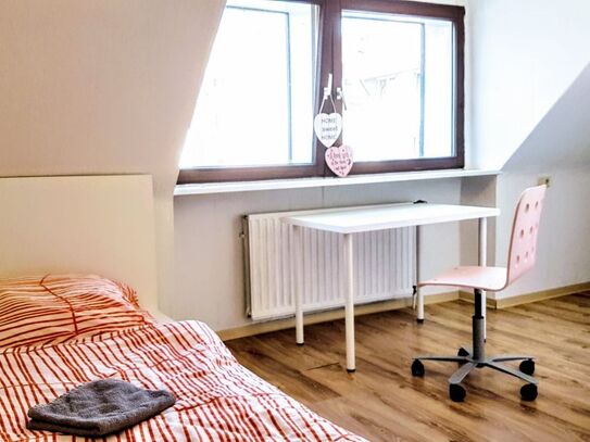 Häusliches & neues Loft in beliebtem Viertel