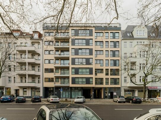 Modernes Apartment in Charlottenburg mit Balkon