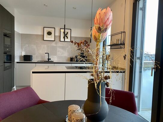 AN OASIS OF WELL-BEING IN THE HEART OF BERLIN RIGHT ON THE BANKS OF THE SPREE, Berlin - Amsterdam Apartments for Rent