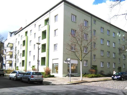 Confortable 2 Room Apartment in Adlershof, 20 min BER