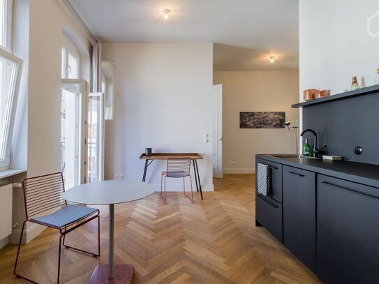 Design Apartment in Kreuzberg, Berlin - Amsterdam Apartments for Rent