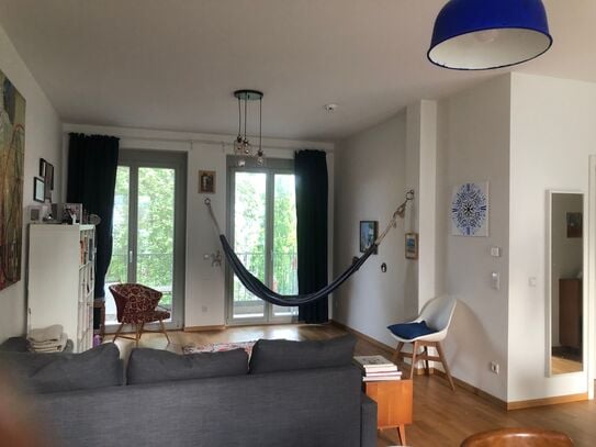 Beautiful, modern and peaceful flat with a great view in the historic Viktoria Quartier (Kreuzberg / Bergmannkiez)