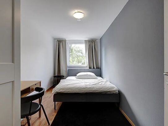 WG-ZIMMER: Ruhiges Studio Apartment in Stuttgart