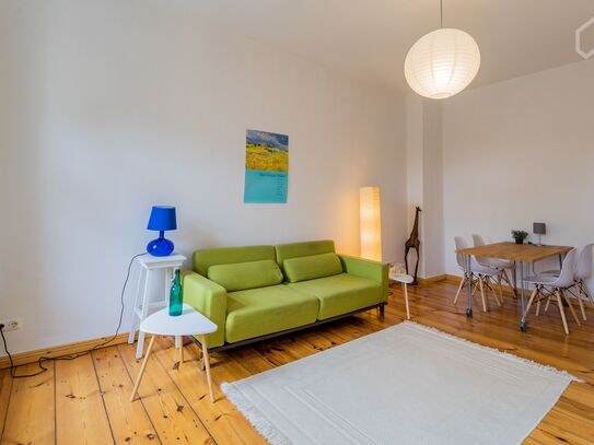 Quiet and fashionable sunny apartment in Prenzlauer Berg with nice balcony