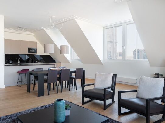 Chic penthouse in Düsseldorf city center with two bedrooms and luxury amenities, Dusseldorf - Amsterdam Apartments for…