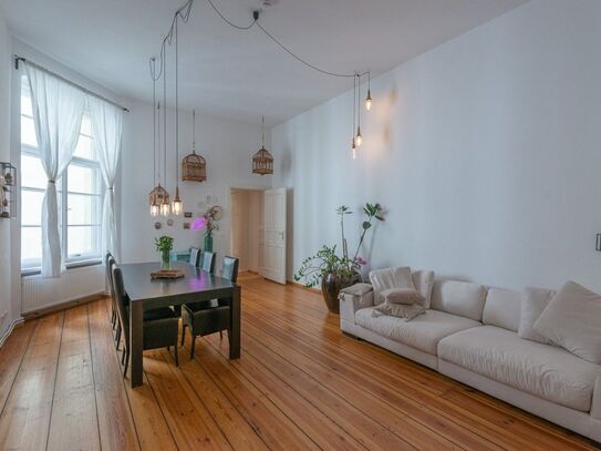 Pretty & fashionable room located in Prenzlauer Berg