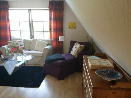 Gemütliche, helle Dachgeschosswohnung | New and lovely suite in Neuwittenbek