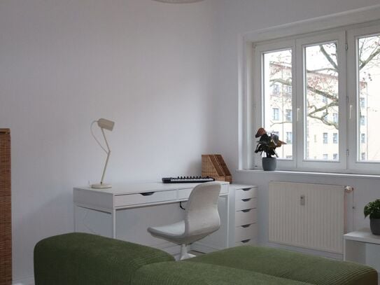 Lovingly furnished old building in Prenzlauer Berg (bright & cozy), Berlin - Amsterdam Apartments for Rent