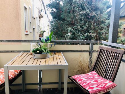 Traumhafte 2 Zimmer Altbauwohnung mit Balkon in Sachsenhausen-Nord | Cozy & nice suite close to city center
