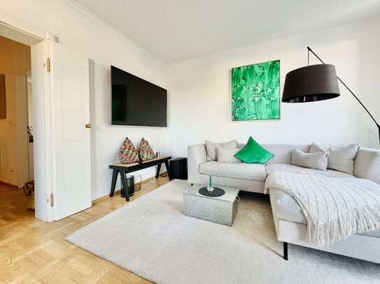 Modern, bright apartment in Bogenhausen