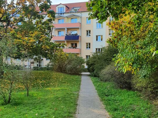 Flat with a view of the green, directly on the canal, Berlin - Amsterdam Apartments for Rent