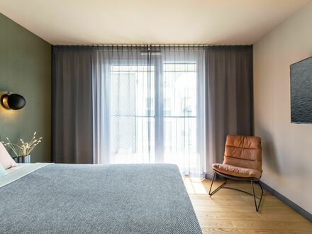 Modernes Studio mit Balkon, Motorworld Stuttgart