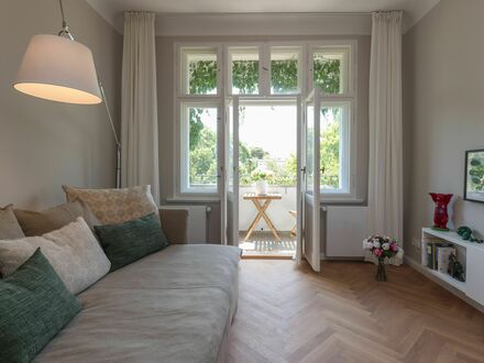 Modische und schicke 2-Zimmer-Wohnung mit Balkon in bester Lage von Kreuzberg