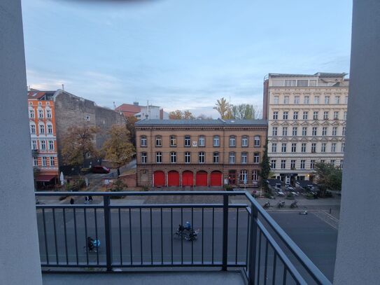 Bright 2 Bedroom apartment next to Mauerpark in Prenzlauer Berg