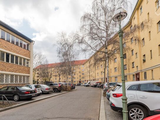 Beautifully renovated and spacious flat in quiet and central neighbourhoud in Charlottenburg, Berlin - Amsterdam Apartm…