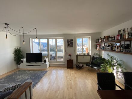 Moderne Dachterrassenwohnung im Loftstil | Modern and charming suite in excellent location