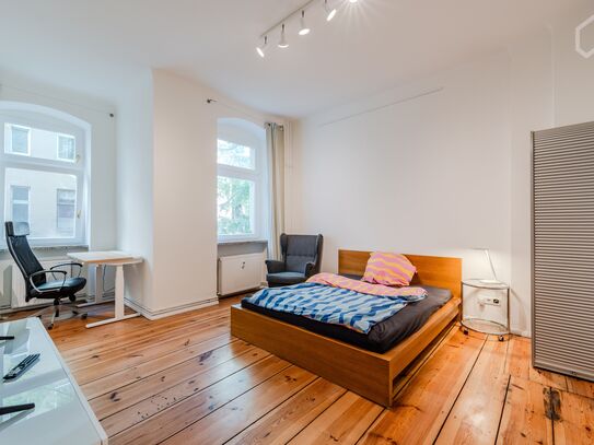 Studio Apartment in zentraler Lage, voll eingerichtet