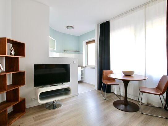 Neat & modern apartment at Barbarossaplatz