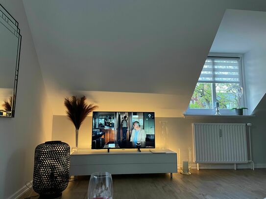 Neu renovierte luxuriöse Wohnung in Eppendorfn/ Nur an ruhige Einzelperson