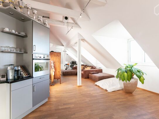 Fantastic, fashionable suite in luxury loft perfectly located at Theresienwiese