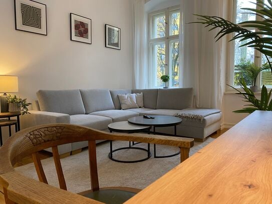 ruhige Altbau Wohnung mit Garten in Charlottenburg