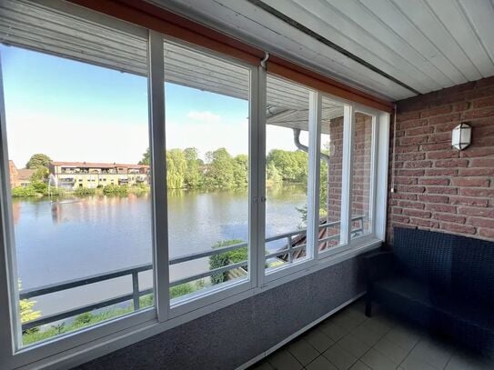 Furnished 1-room apartment with breathtaking lake views in Neukloster