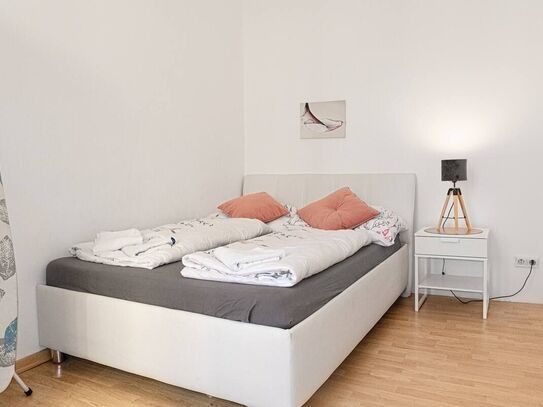 Schönes zentrales Zimmer für 2 Personen; ideal für lange Aufenthalte