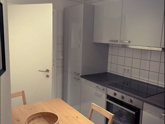 3Bedroom Apartment close to the Willy-Brandt-Platz