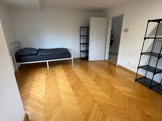 TOP Monteurwohnung für 5 // Parkplätze // sehr ruhig in Stuttgart, Stuttgart - Amsterdam Apartments for Rent